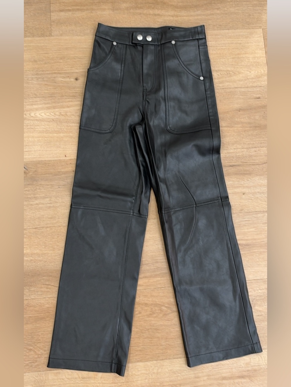 Blank NYC women’s Black Faux Leather The Baxter Pants size 24